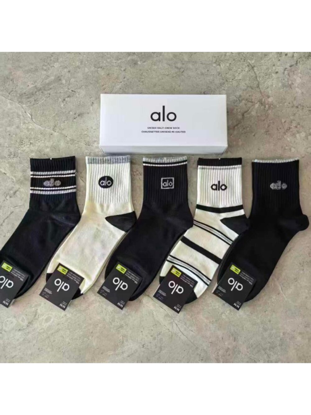A25- ALO Yoga Men's Mixed Logo Half-Crew Socks 5-Pair Box Set - NWT